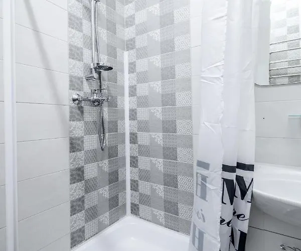 Modern In The Old * リヴィウ