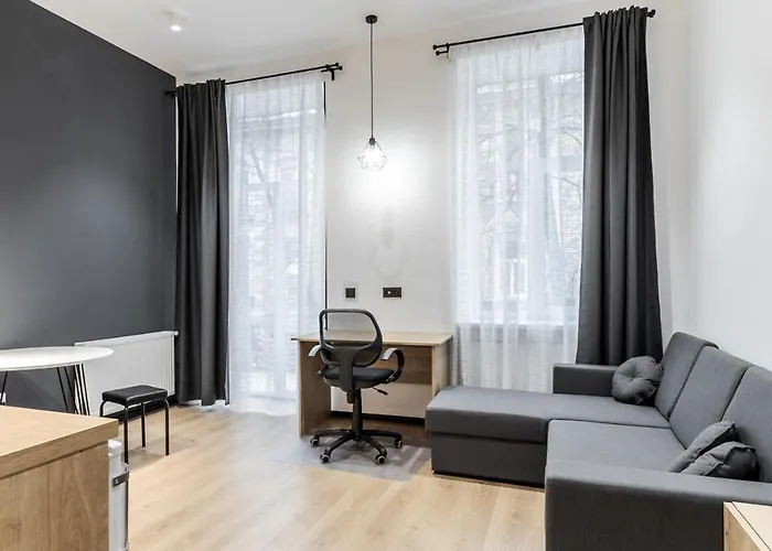 Modern In The Old リヴィウ